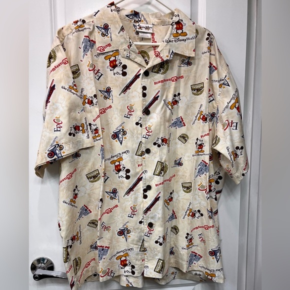 Disneyworld Casual Button Down Shirt for Effortless Style - Picture 1 of 5